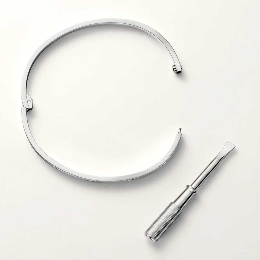 Elegant‎ Silver Bracelet